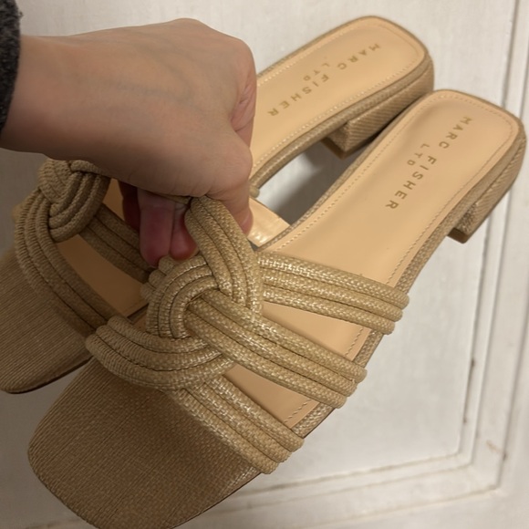 Marc Fisher Slide Sandal size 9.5 M - Picture 1 of 7